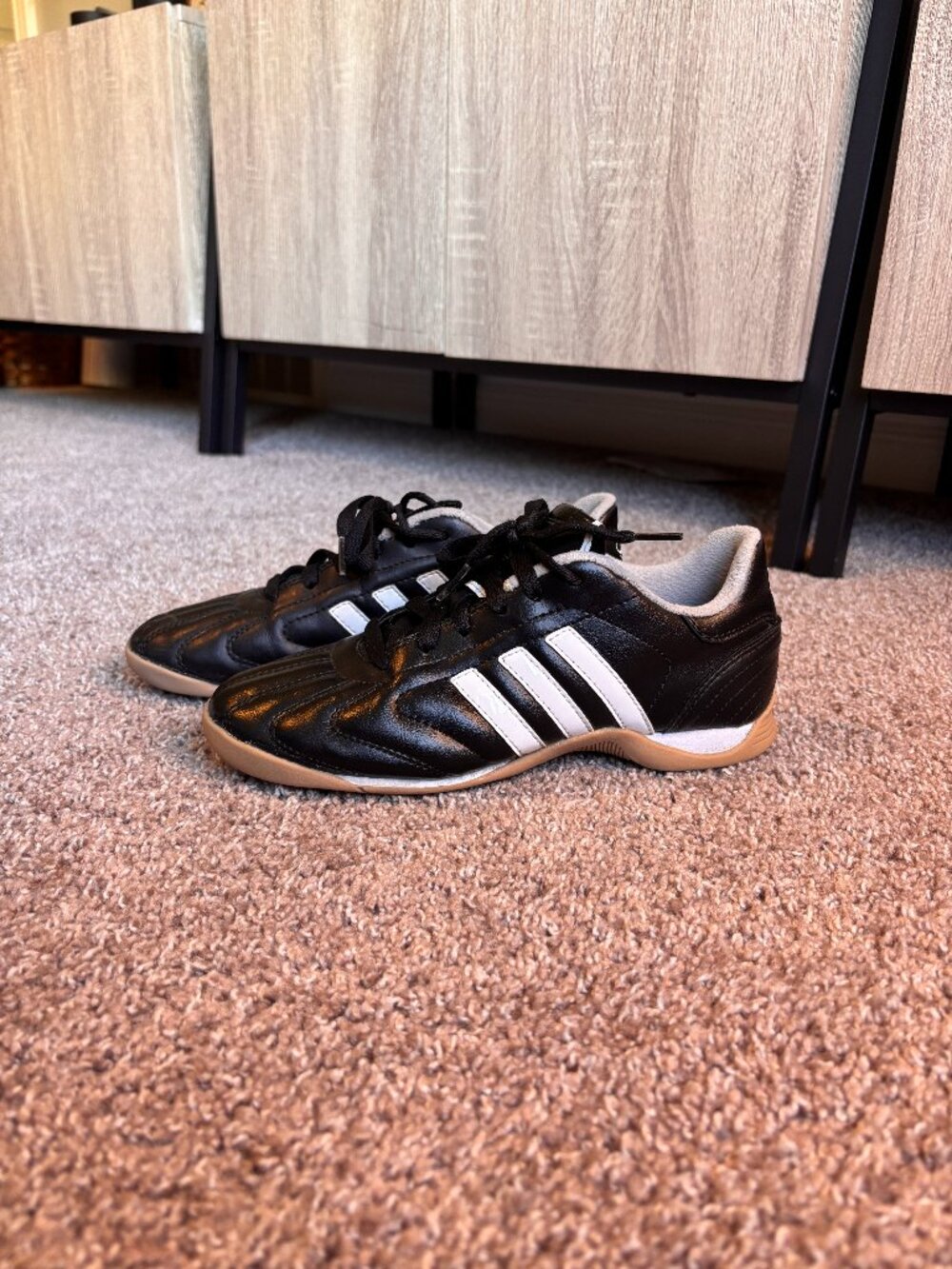 Vintage Adidas Telstar Indoor Soccer Shoes Sneakers Leather Youth Size 5 Jr